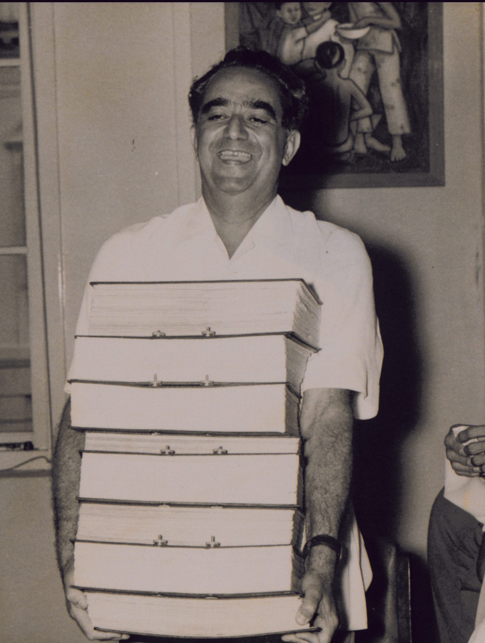 Chief Minister David Marshall receiving the “Merdeka” Referendum. Courtesy of the National Archives of Singapore.